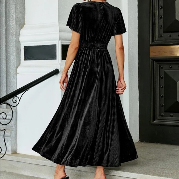 Luxe burnt orange velvet V neck butterfly sleeve dress LAST FEW - Picture 7 of 16